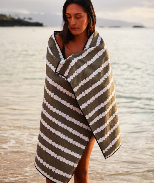 タオル・ハンカチ POP OUT Beach Towel Sneeze Magazine (SNEEZE Logo Beach Towel) 通販 ｜ SUPPLY