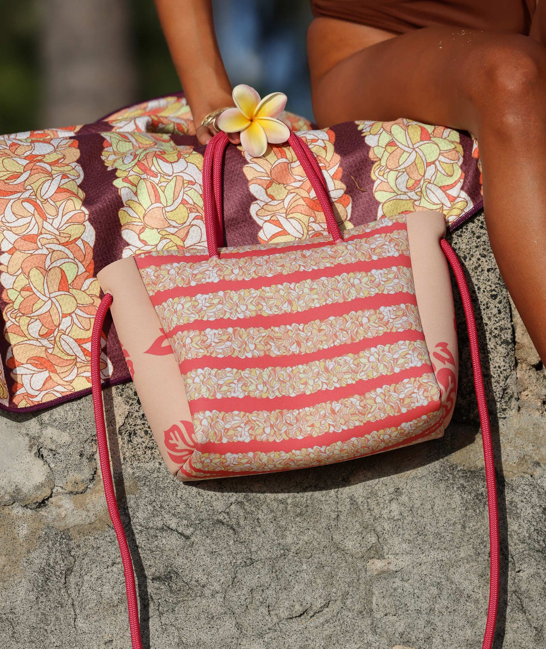 Las Olitas - Summer Lei - The Perfect Medium